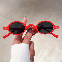 Retro Round Sunglasses Rivet UV400 Sun Shades