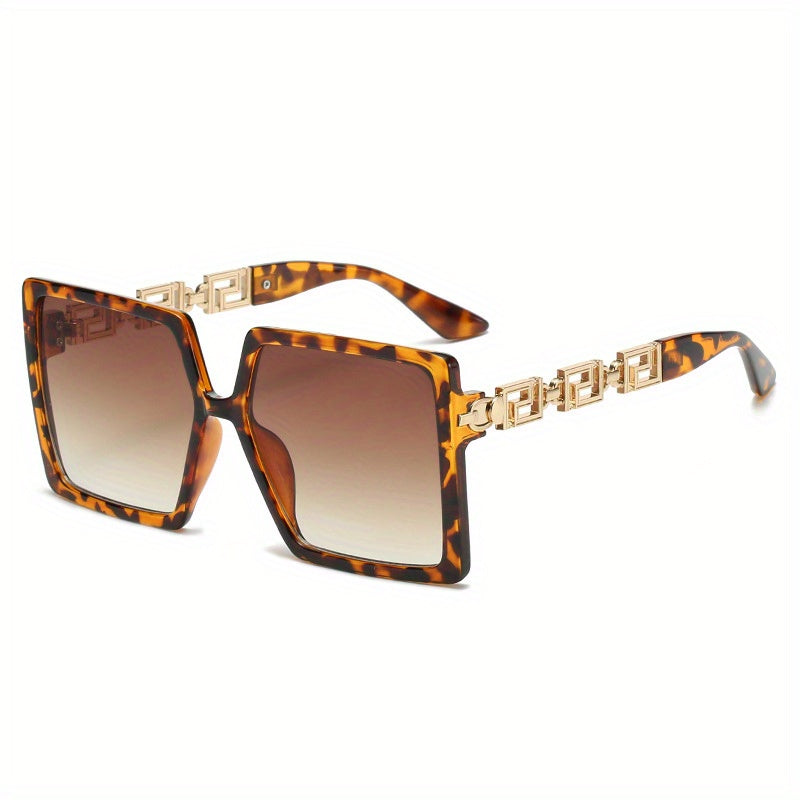 Men's Square Frame Chain Decoration Sunglasses Vintage Eyewear