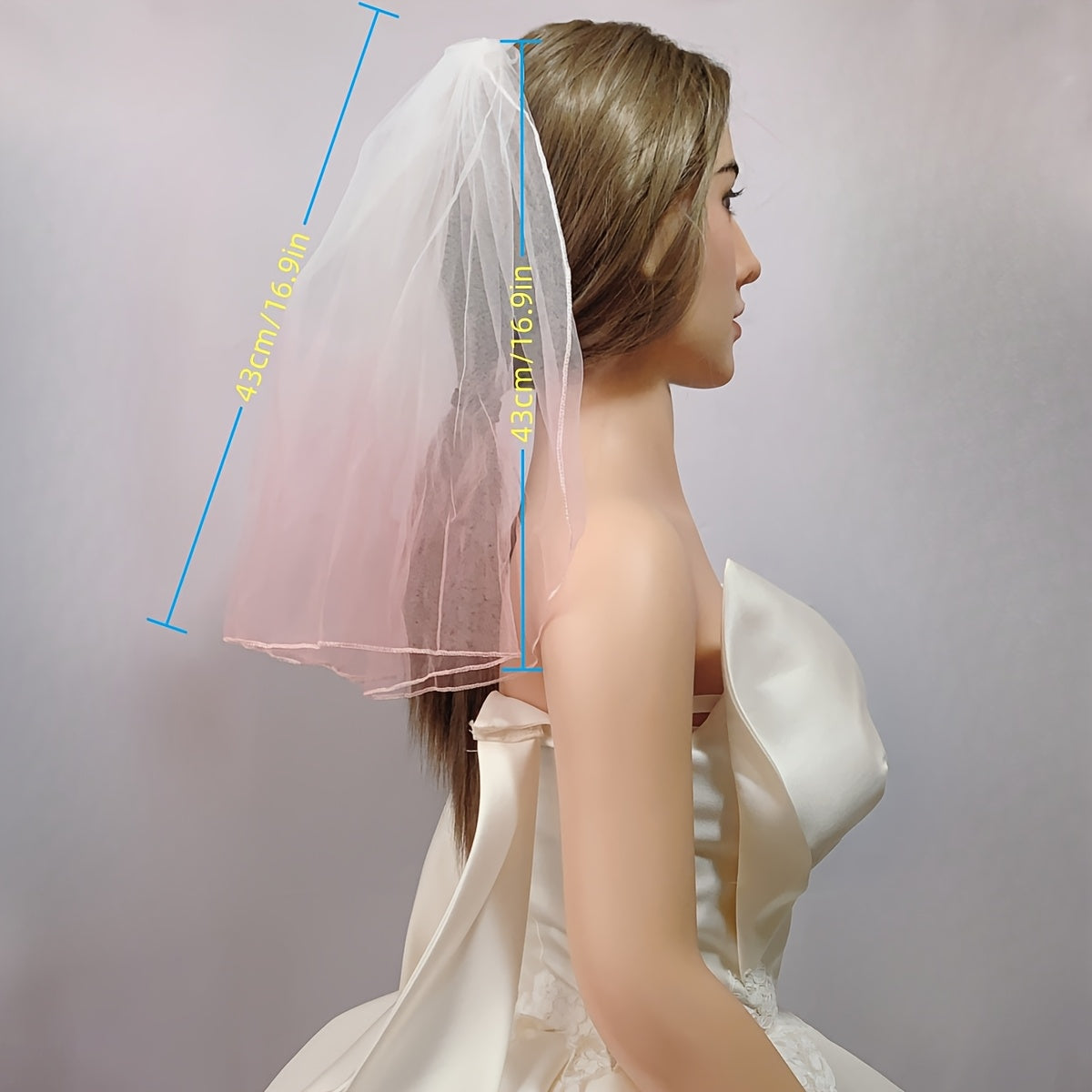 Short Tulle Bride'S Veil with Lace Detail Soft Pastel Gradient