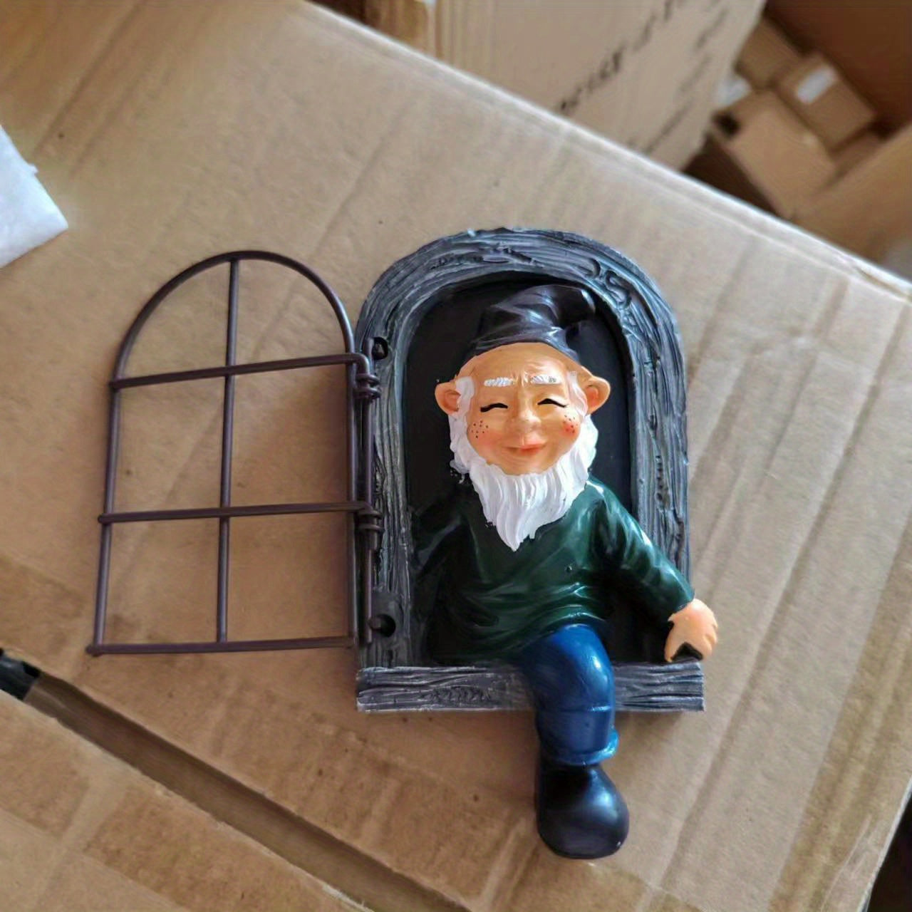 Garden Gnome Statue Elf Window Gnome Figurine Outdoor Patio Balcony Decor