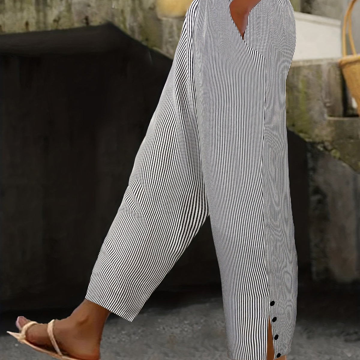  Stripe Print Crop Trousers with Pockets