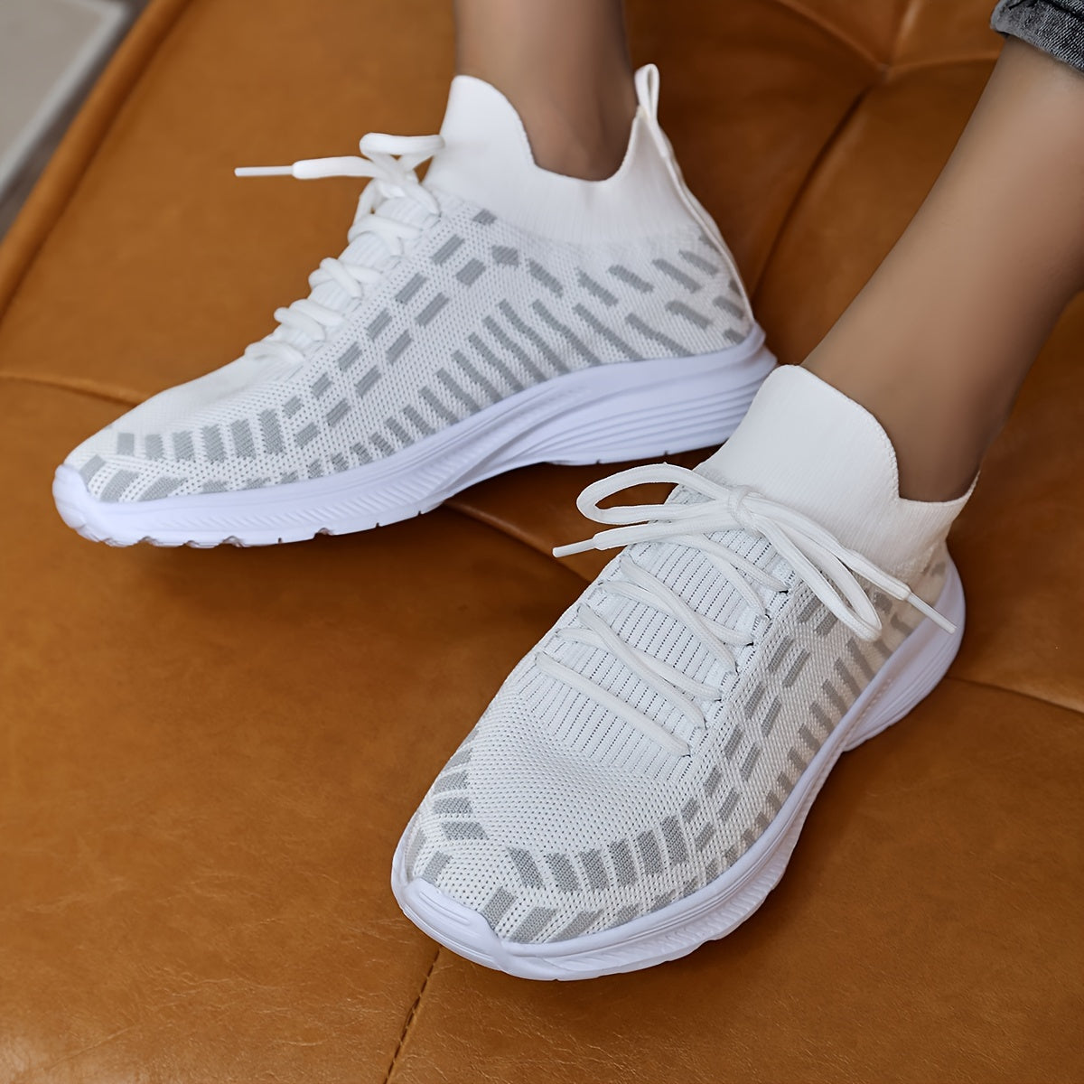 Women's Mesh Sports Shoes Lightweight Outdoor Travel Shoes