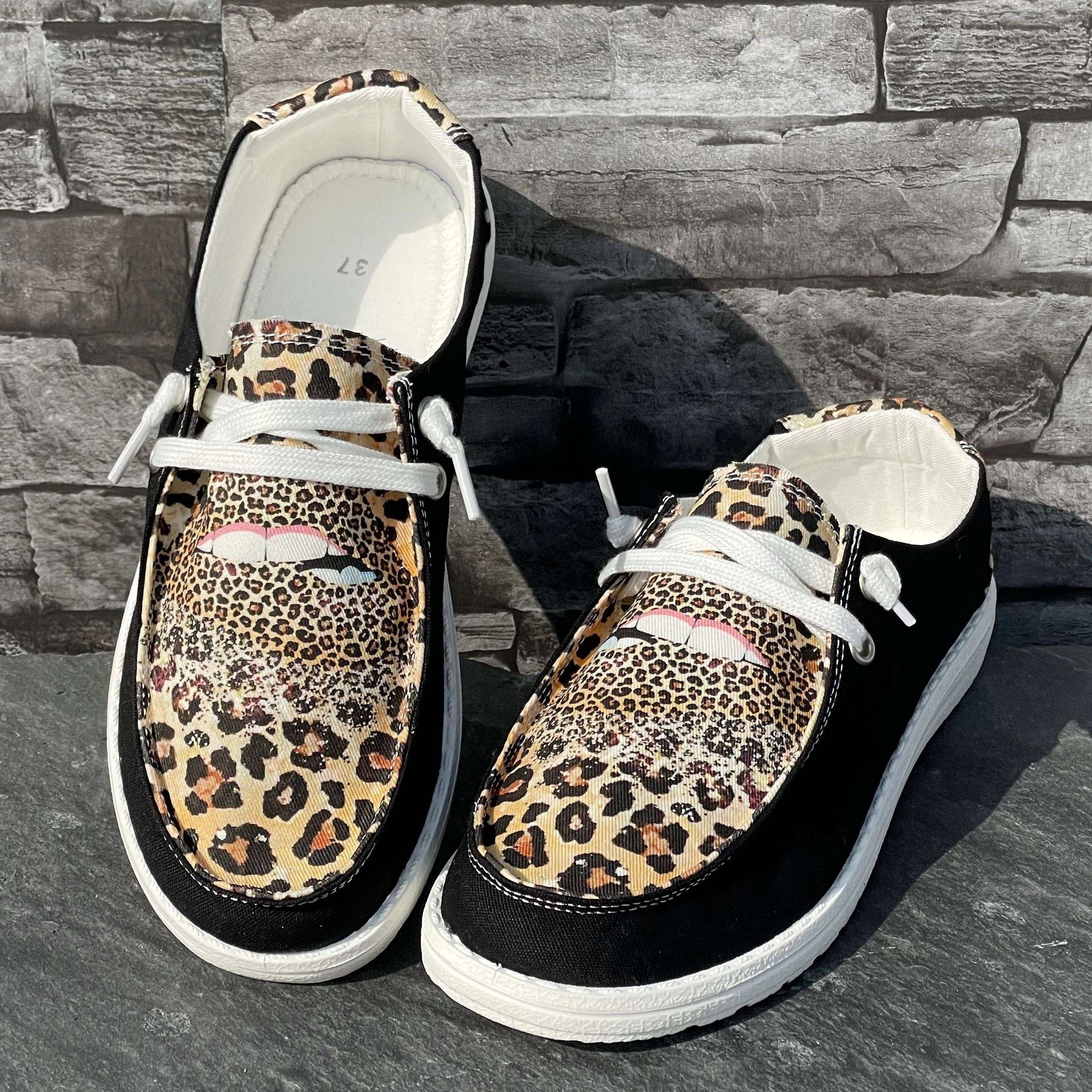 Leopard Pattern Flat Shoes Women's Slip On Casual Shoes