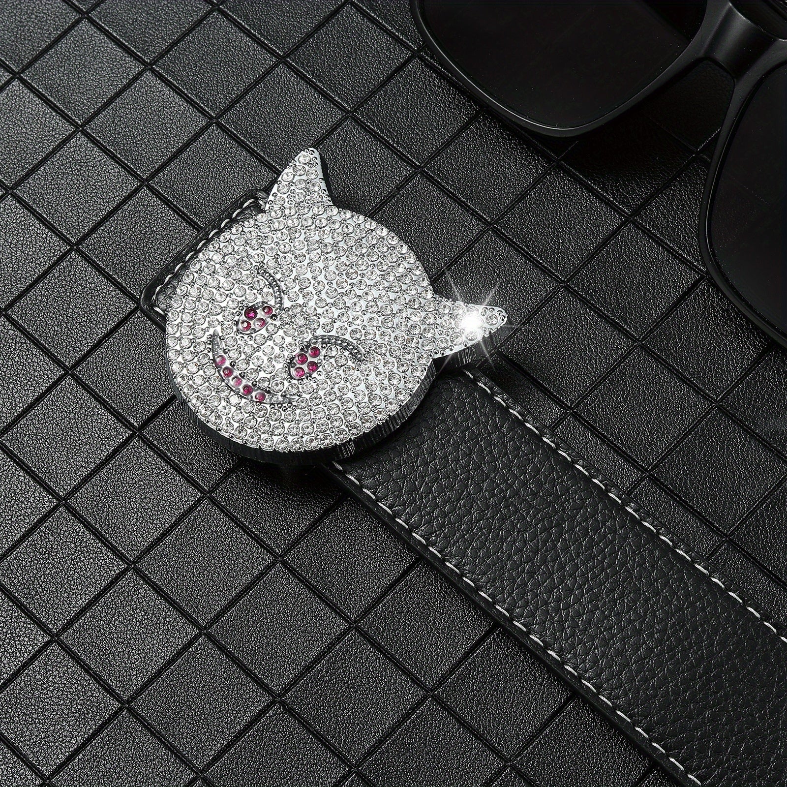 Men's Rhinestones Cat Buckle Belt Hip Hop Style