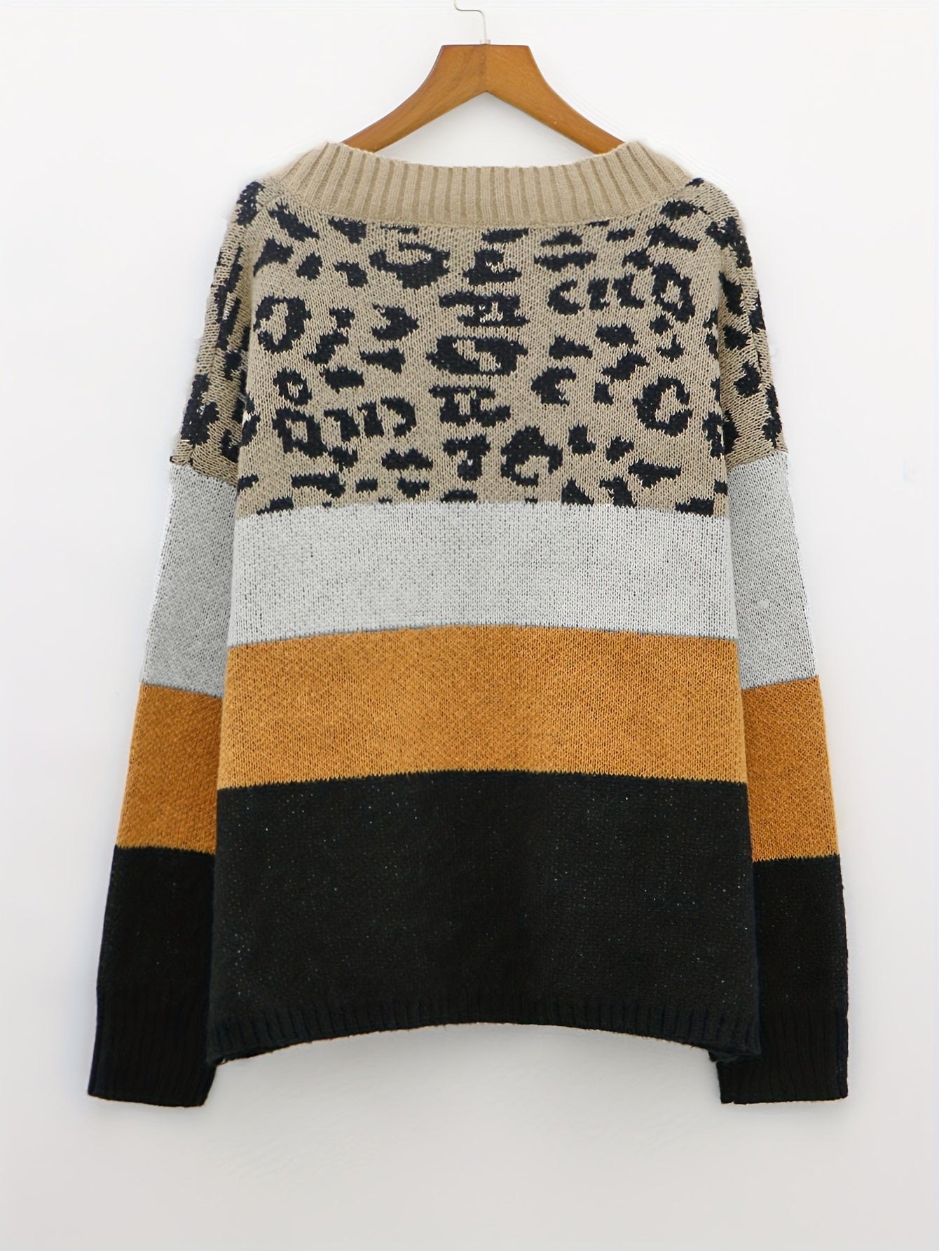  Colorblock Leopard Print V Neck Sweater