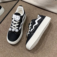 Women's Smile Decor Canvas Shoes Lace Up Low Top Sneakers