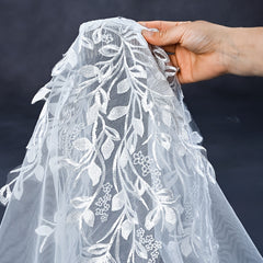 Vintage Lace Bridal Veil with Floral Embroidery
