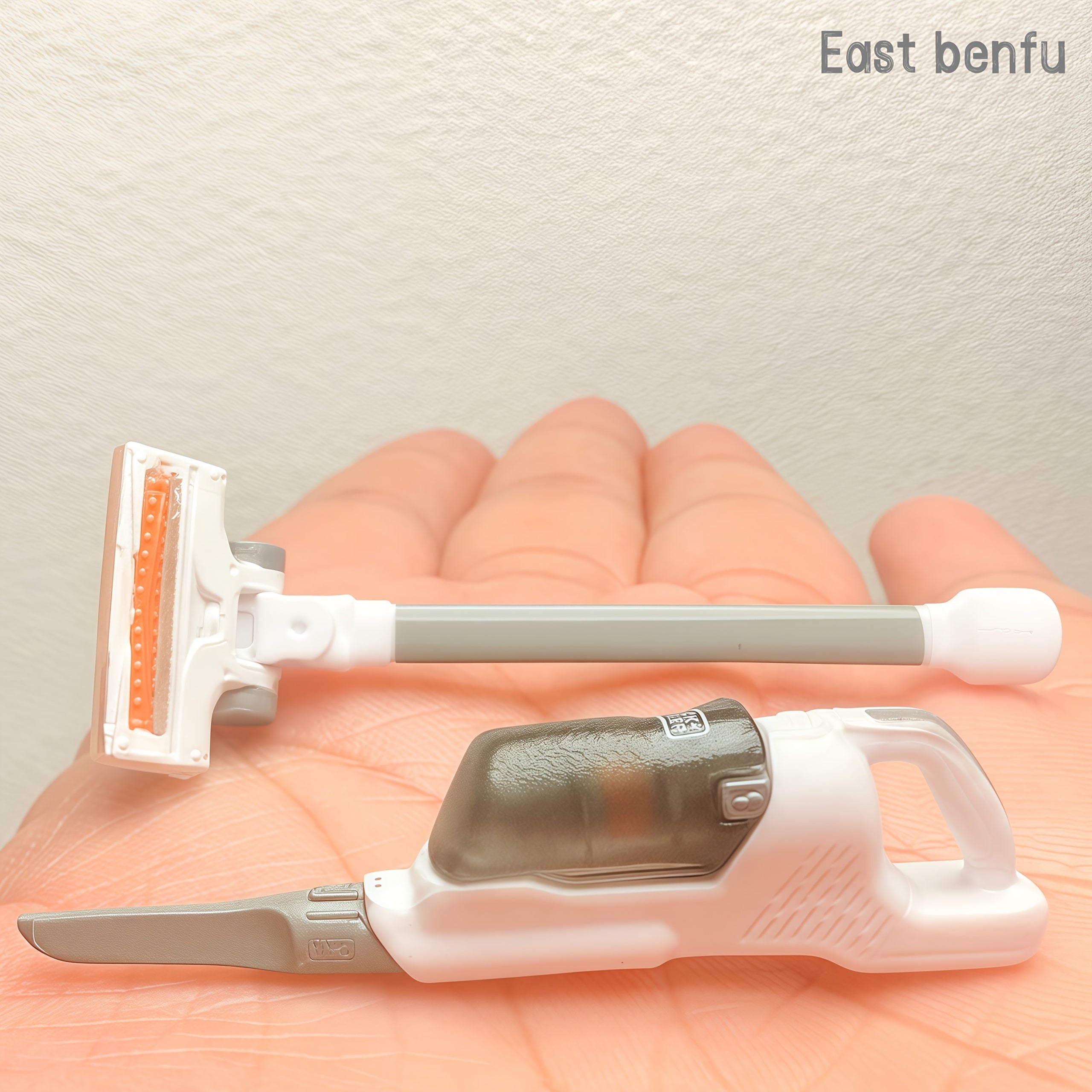 Mini Wireless Vacuum Cleaner 1:12 Dollhouse Accessory Mixed Colors