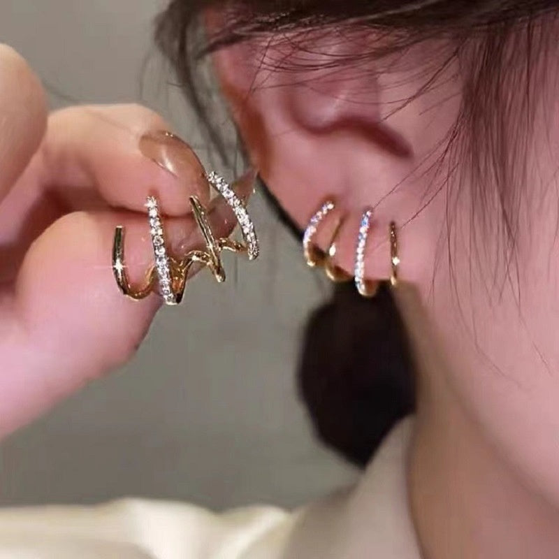 18K Plated Claws Stud Earrings Crystal AAA CZ Modern Accessories