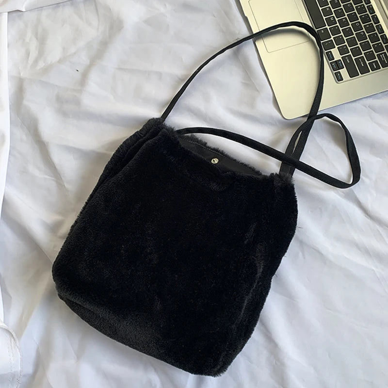 Fluffy Shoulder Handbag for Women Faux Fur Tote Shopper