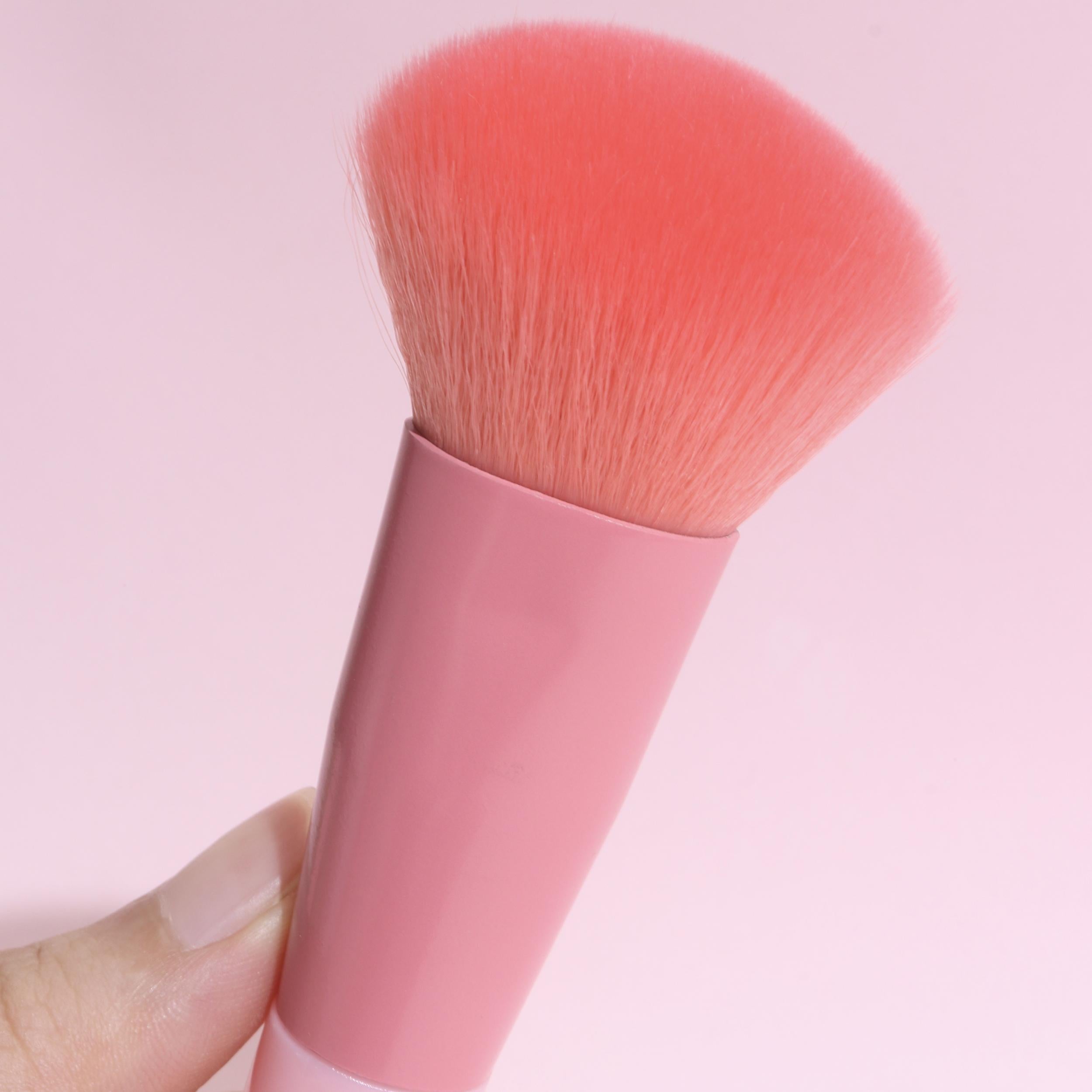 Vegan Fluffy Blush Brush for Contouring