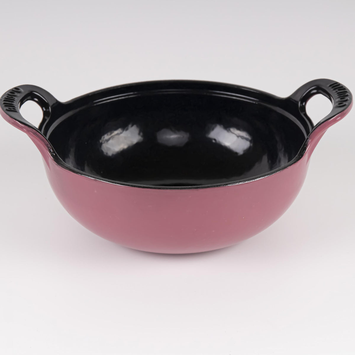 Vintage Enameled Cast Iron Dutch Oven W/ Wooden Lid