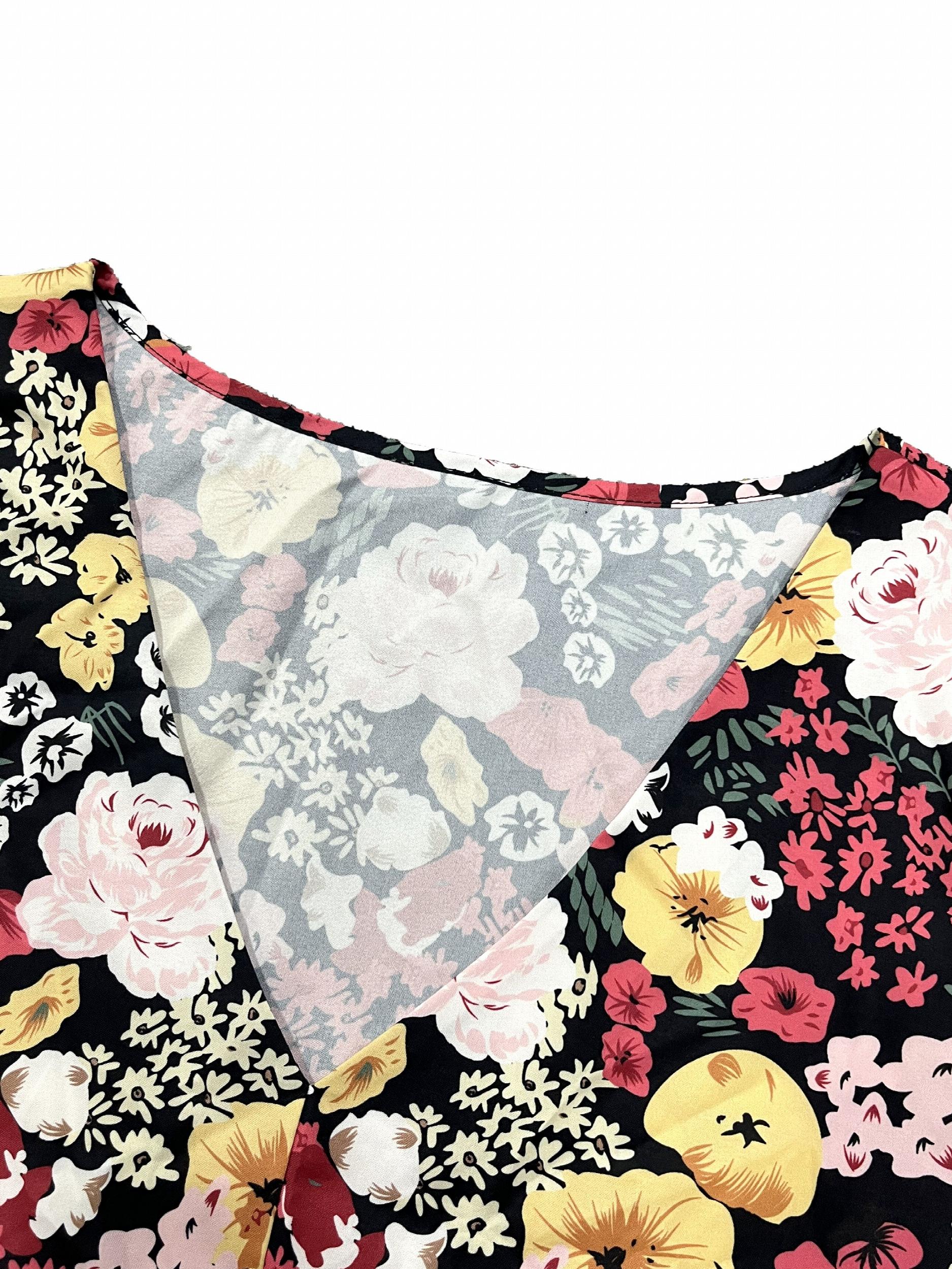  Floral Print V Neck Mini Dress