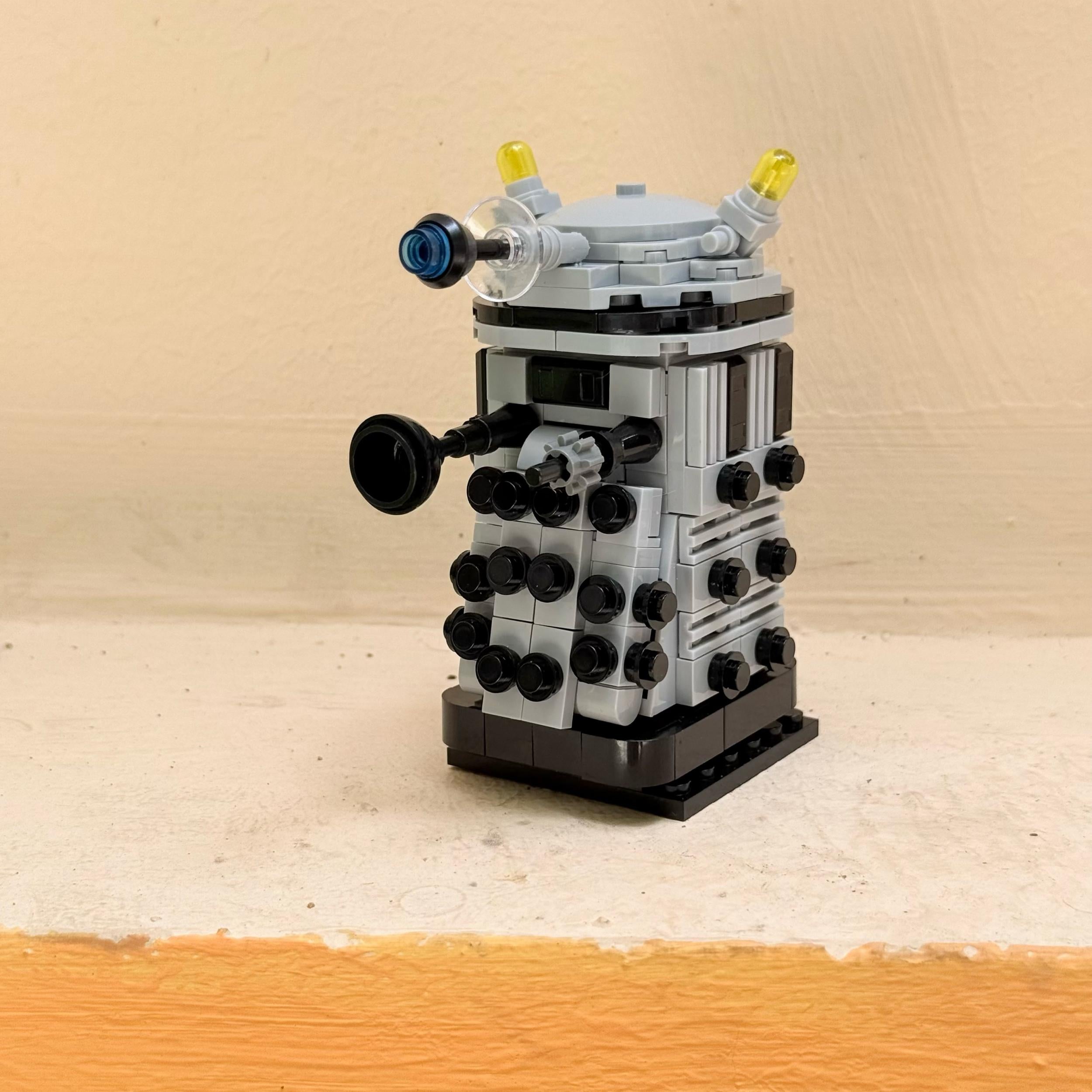 Classic Dalek Building Blocks Tower for Film & TV Fans