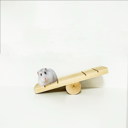 Wooden Climbing Toys for Hamsters & Guinea Pigs - Small Animal Accessory