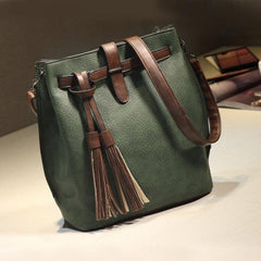 Lady Tassel Shoulder Bag Flap Bag with Tassel Detail