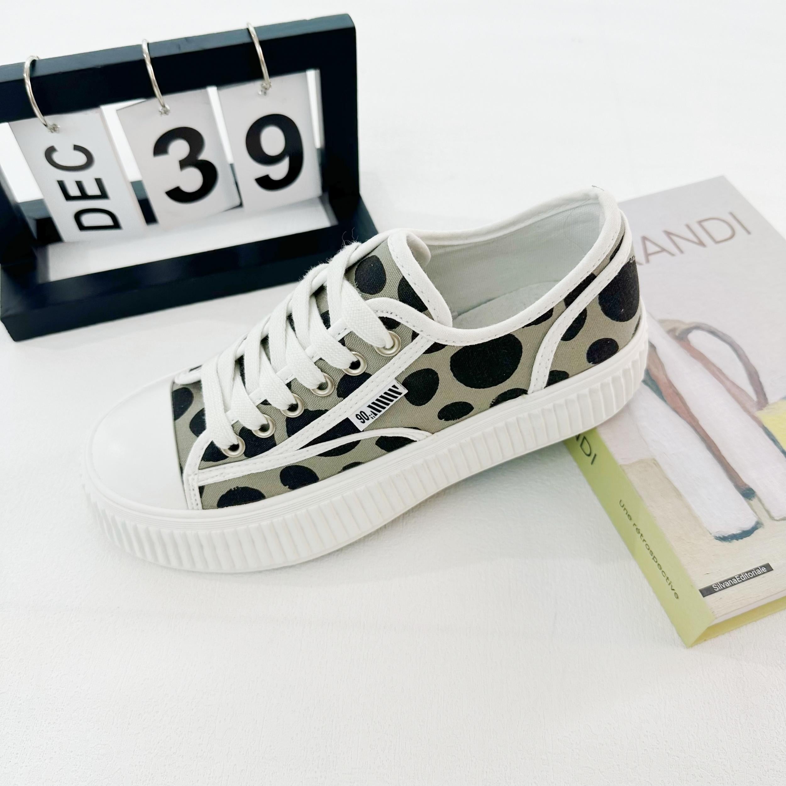 Women's Polka Dot Canvas Low Top Lace Up Sneakers