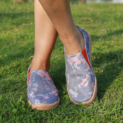 Women's Tie Dye Canvas Slip-On Shoes Low Round Toe Flat Comfy Travel Shoes