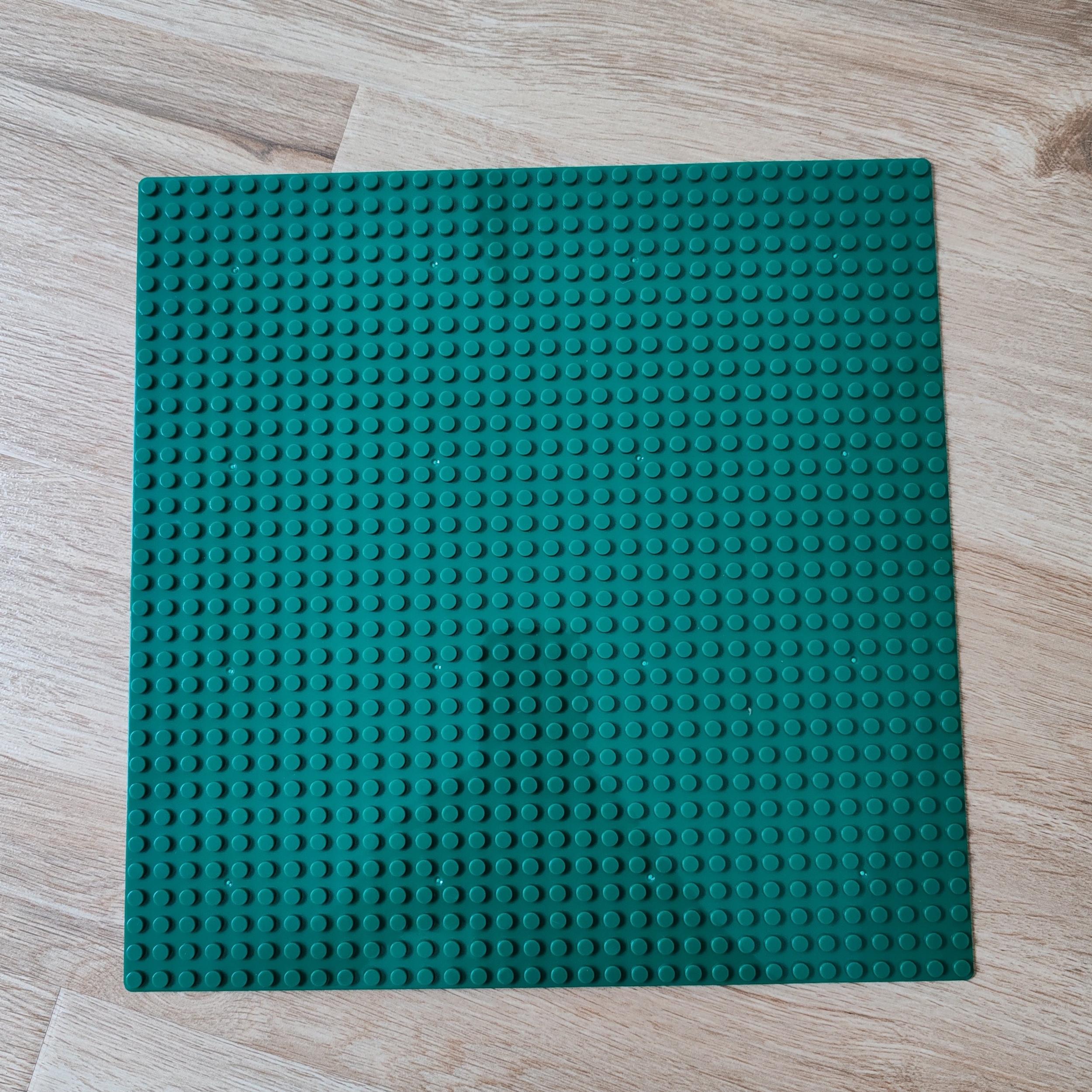 2pcs Classic 32x32 Studs Baseplates for Building Brands Ideal for MOCs Wall Stre
