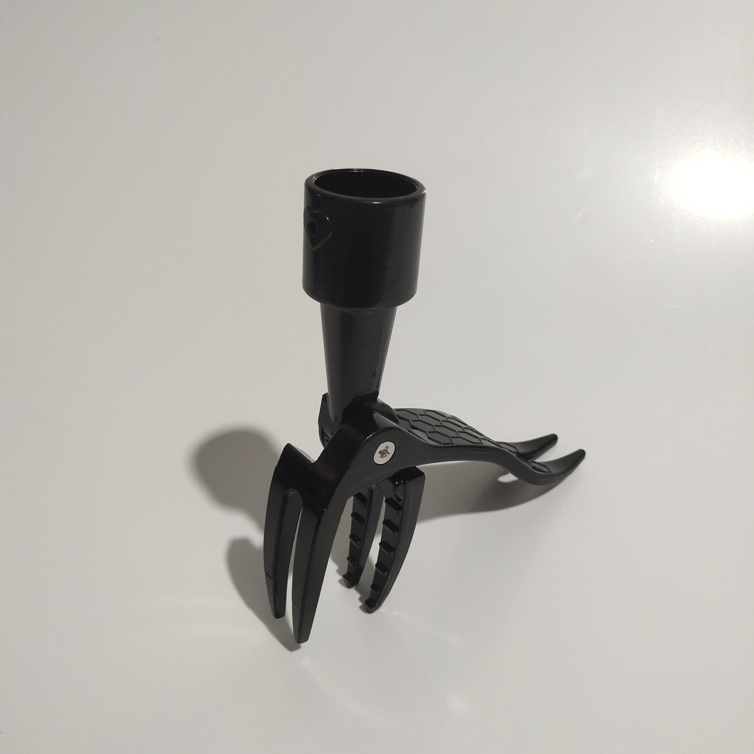 Plant Root Puller - Easily Remove Garden Weeds