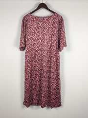  Floral Print Round Neck Tee Dress