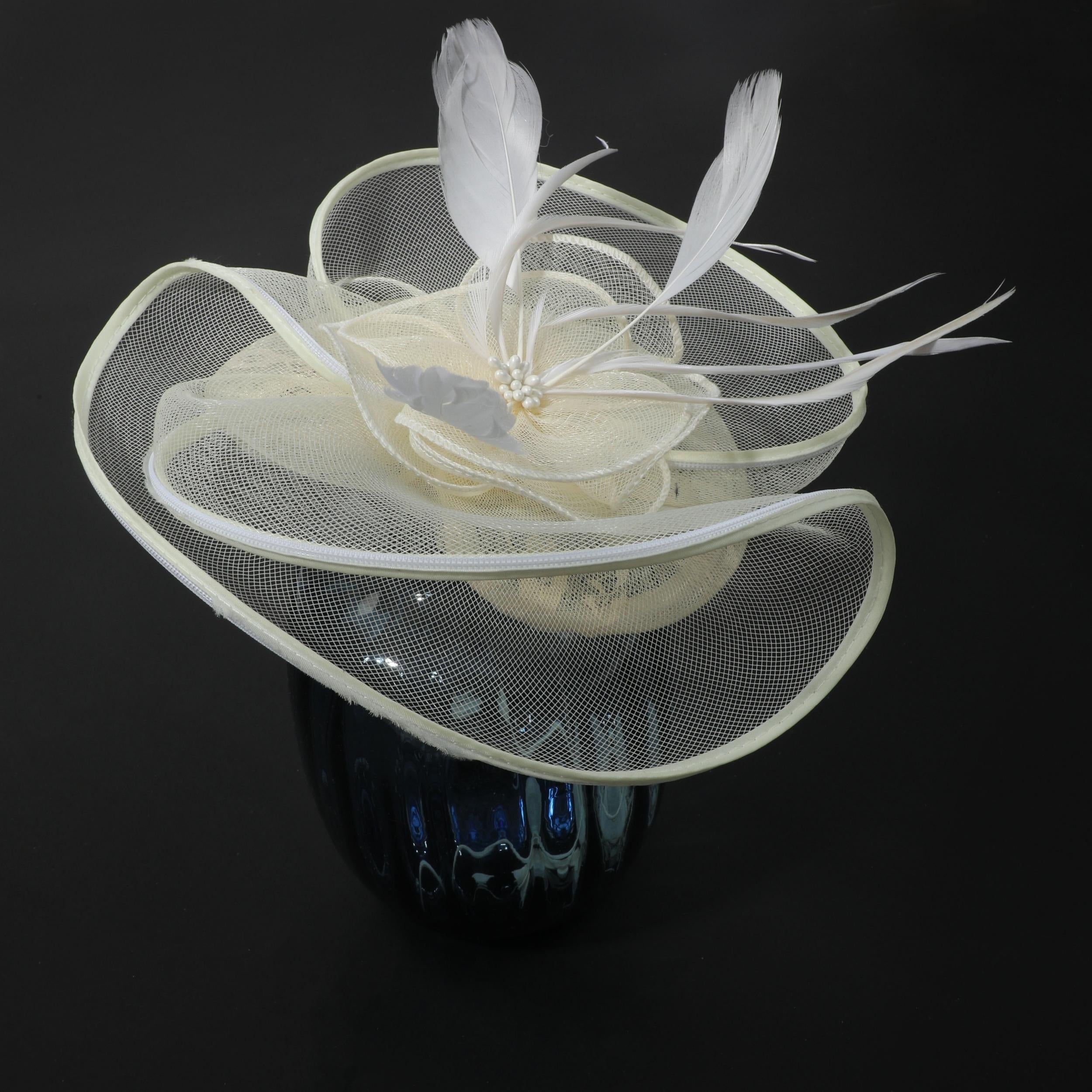 Women's Retro Mesh Flower Feather Clip - Bridal Headdress