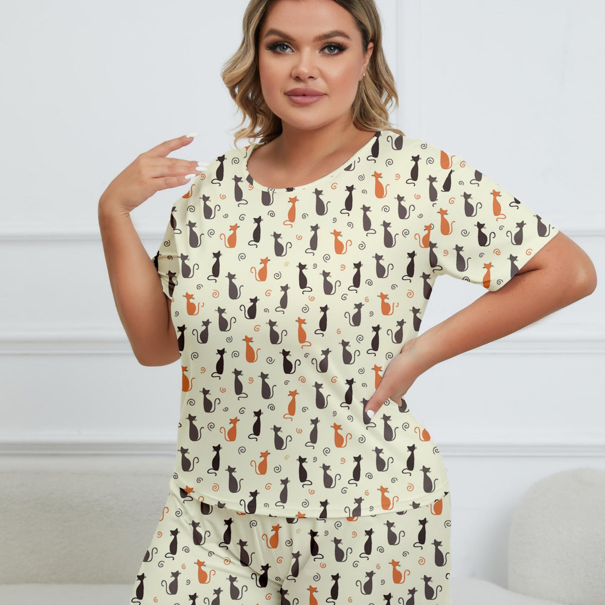  Cartoon Cat Print Tee & Shorts Pajama Set