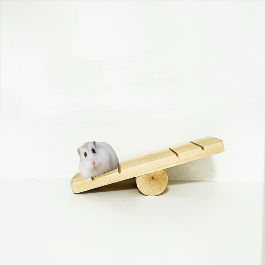 Wooden Climbing Toys for Hamsters & Guinea Pigs - Small Animal Accessory