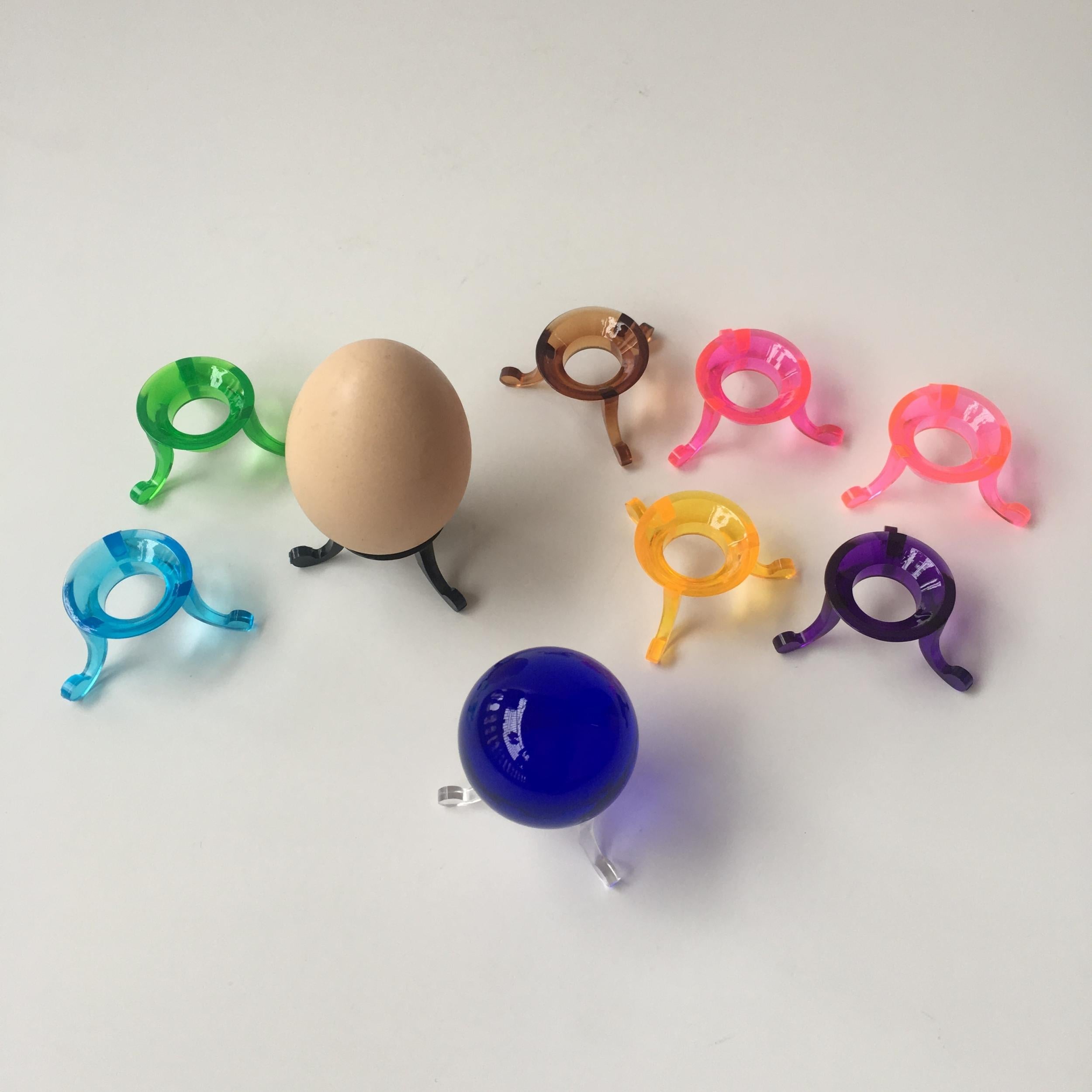 Acrylic Tripod Stand for Balls & Eggs - Clear Display Holder