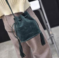 Frosted Tassel Bucket Bag for Autumn & Winter