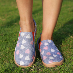 Women's Heart Pattern Canvas Slip On Flat Shoes