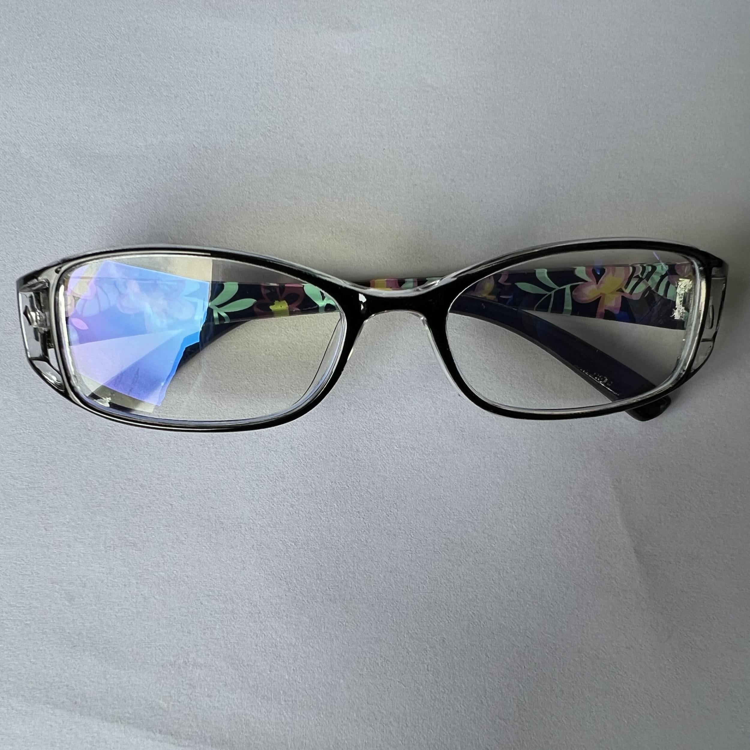 Plastic Light Blocking Reading Glasses With Soft Case For Women