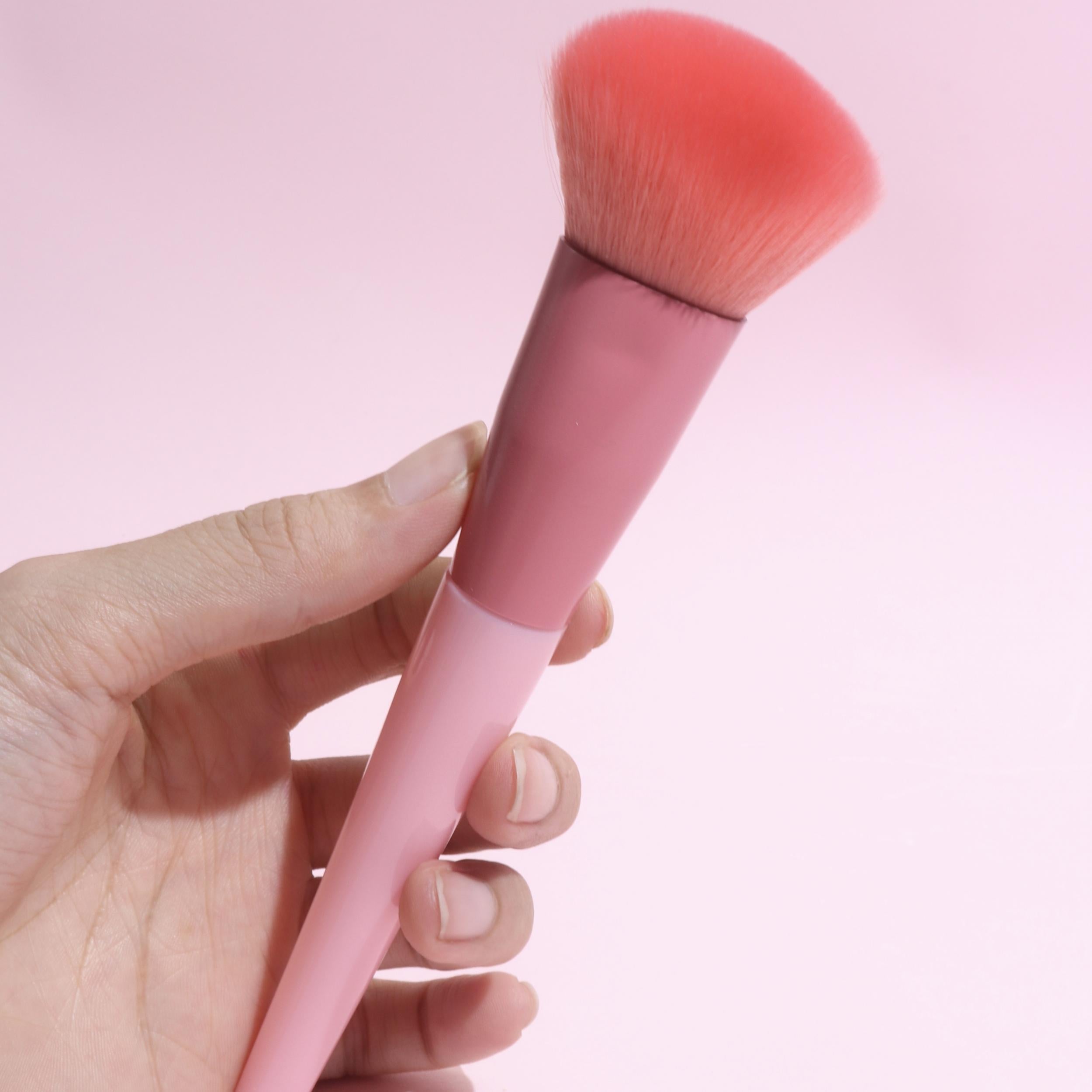 Vegan Fluffy Blush Brush for Contouring