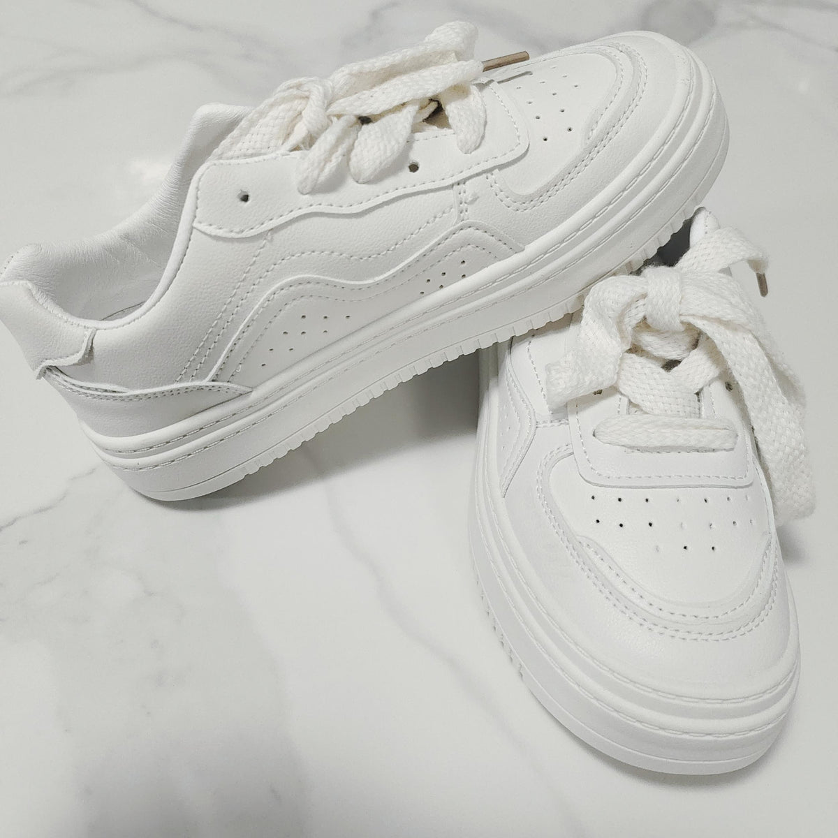 Women's Soft Bottom Board Shoes Non slip Sports Shoes