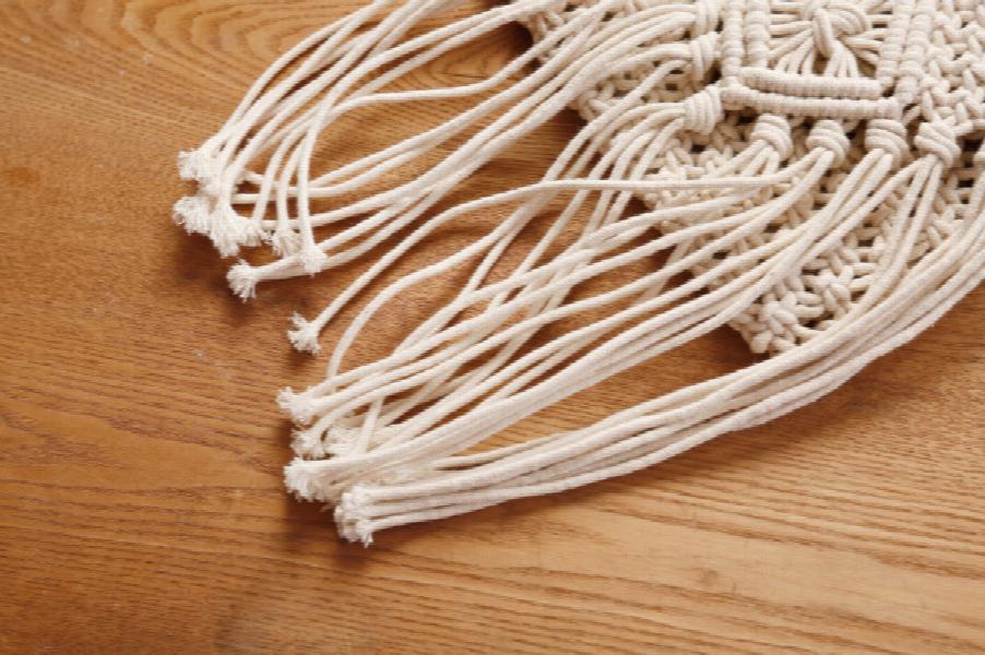 Straw Shoulder Bag Cotton Rope Hollow Woven Tassel Bag