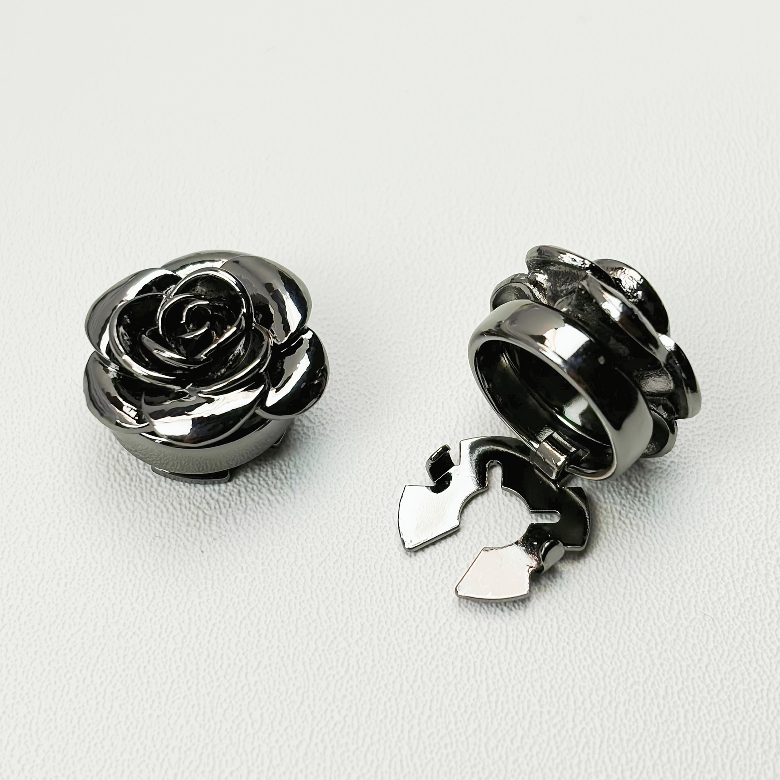 Deluxe Floral Buttons 2pcs Case Stitchless Simulated Flower Sewn Shirt Decor