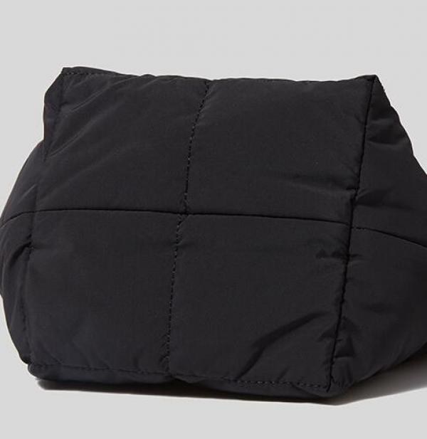 Winter Bow Padded Tote Bags for Women