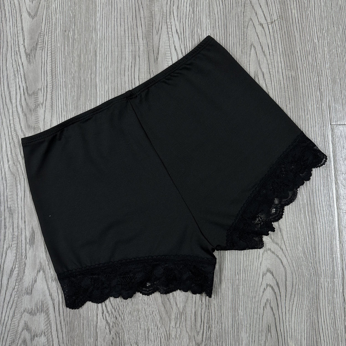 Lace Short Length Leggings for Spring & Summer