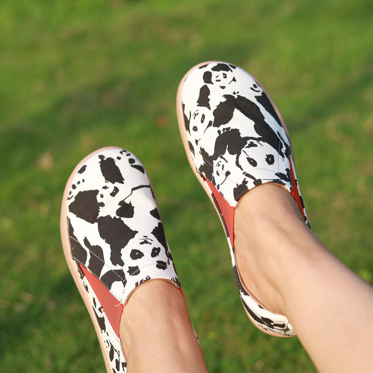 Women's Panda Print Canvas Slip-On Flat Shoes