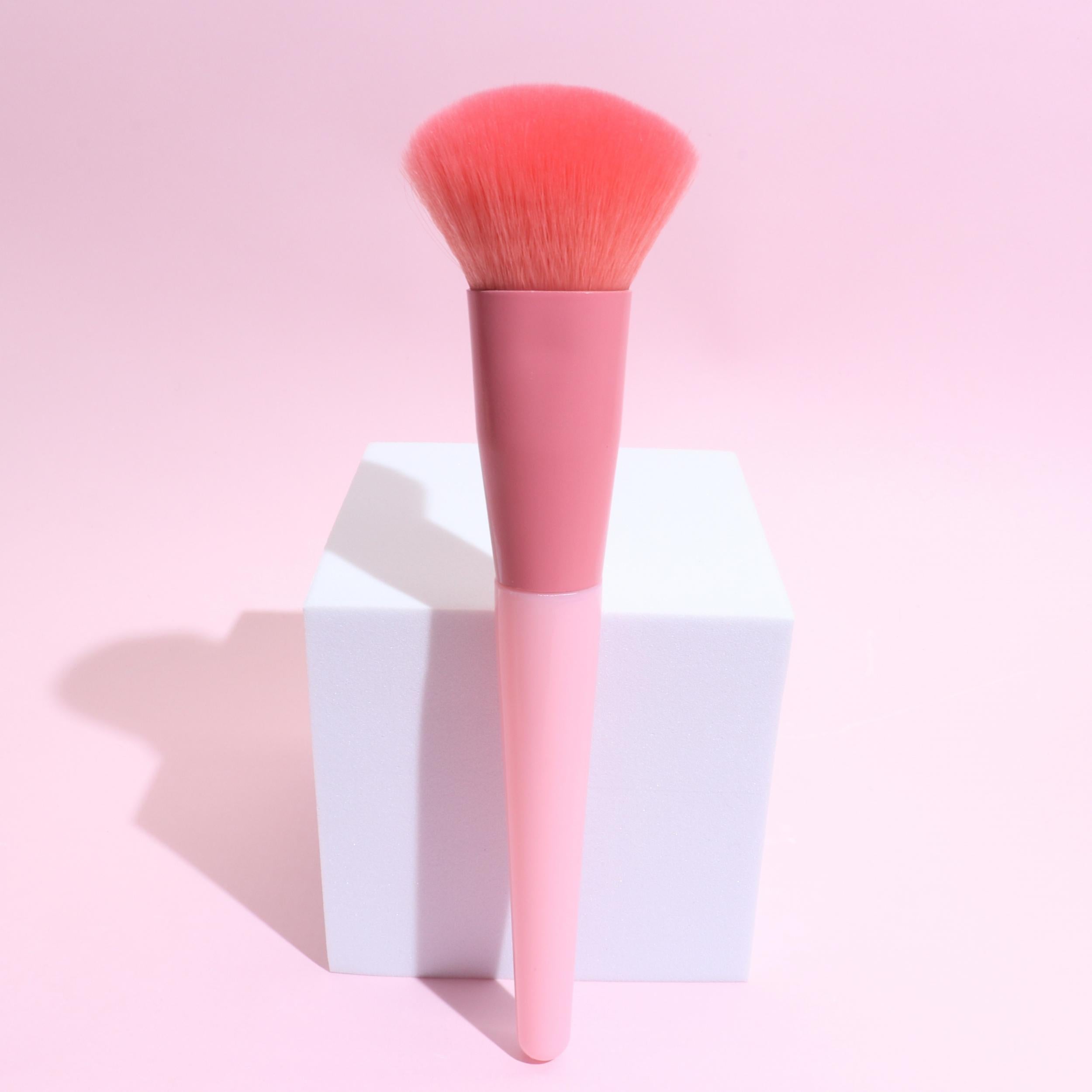Vegan Fluffy Blush Brush for Contouring