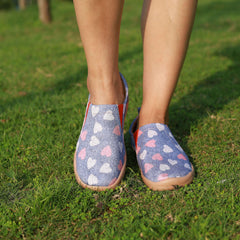 Women's Heart Pattern Canvas Slip On Flat Shoes