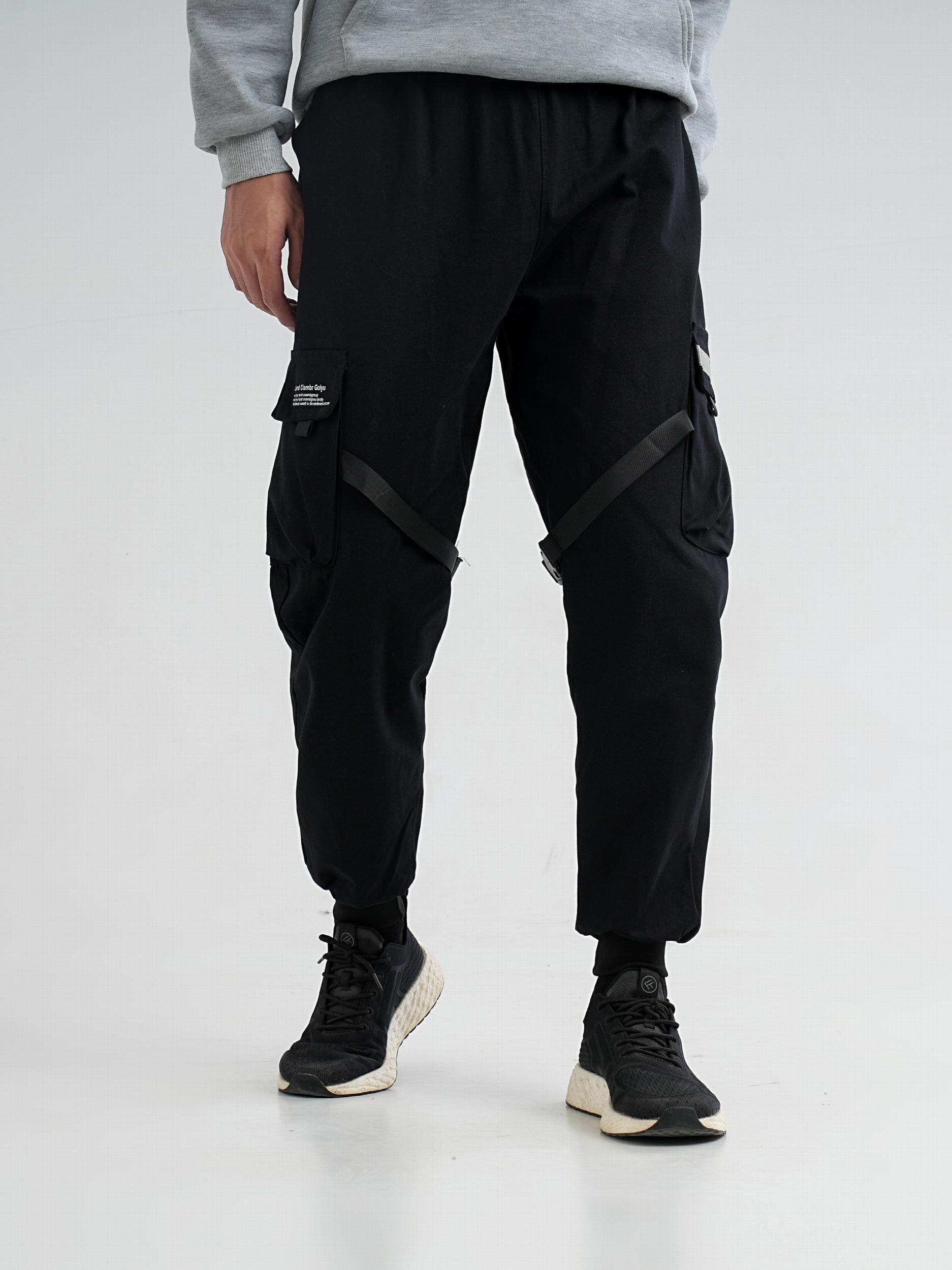 Women's High-Waisted Yoga Pants in Black