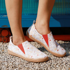 Women's Heart & Beauty Pattern Slip On Lightweight Shoes