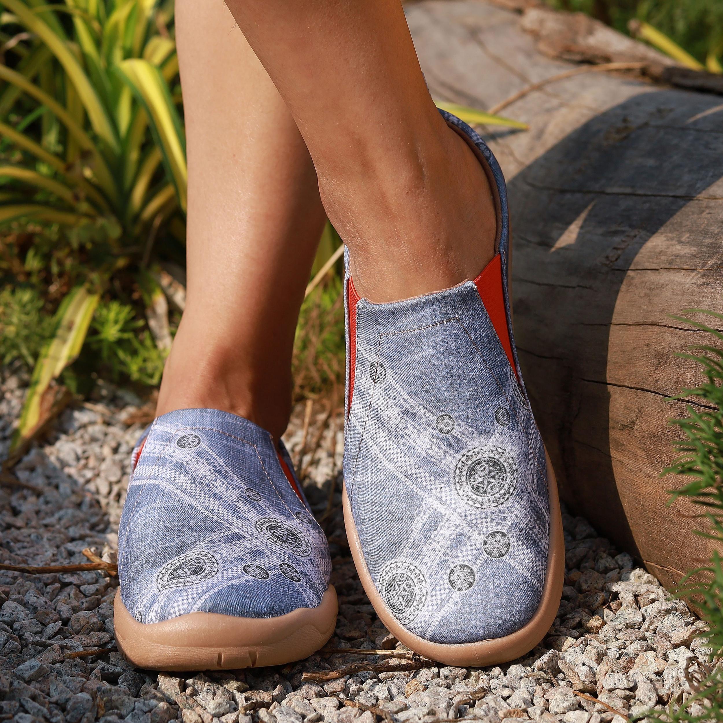 Women's ColorBlock Flat Canvas Shoes Slip On Low Round Toe Comfy Shoes