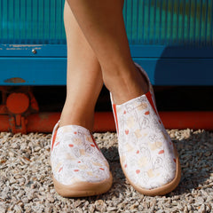 Women's Heart & Beauty Pattern Slip On Lightweight Shoes