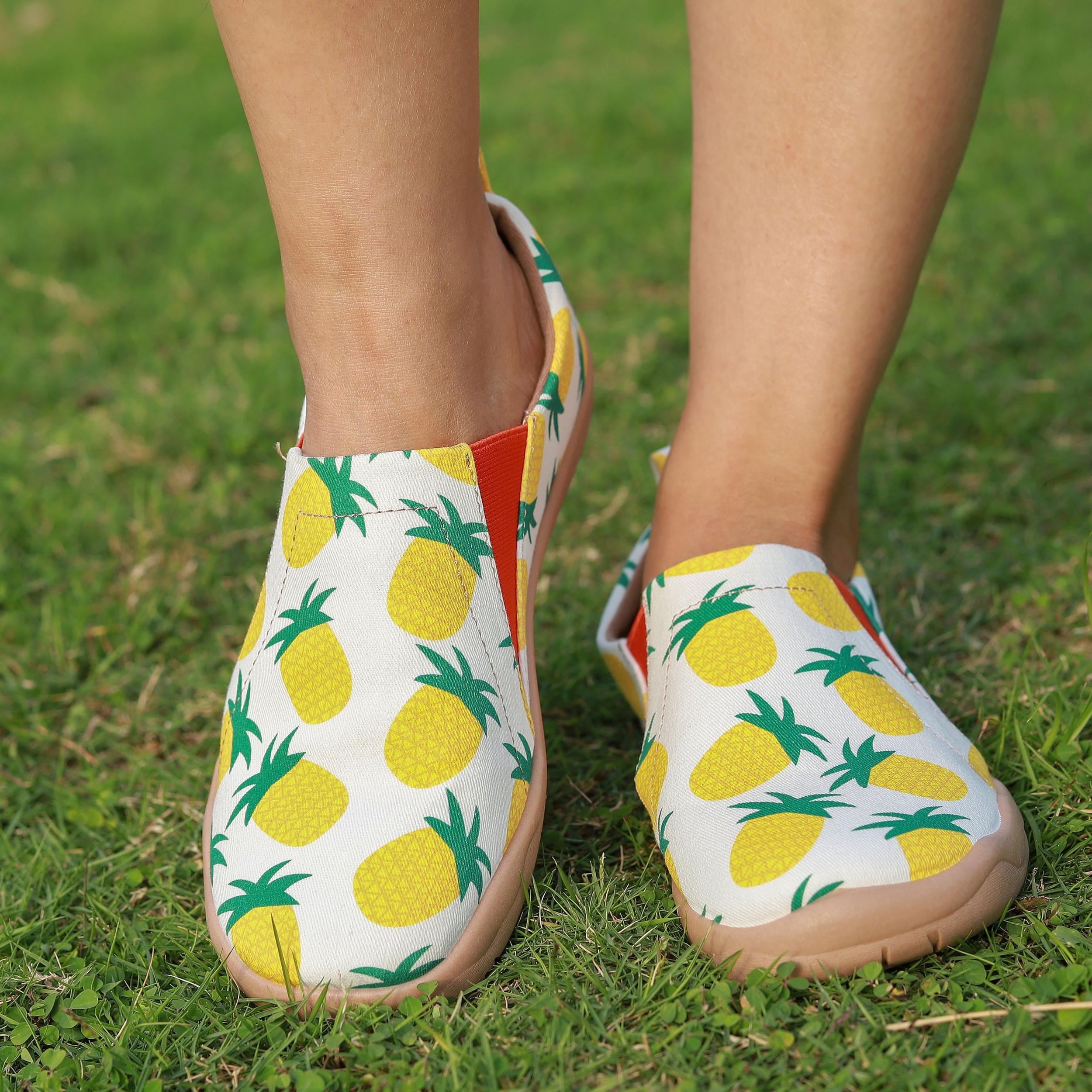 Women's Fruit Pattern Canvas Slip On Shoes Casual & Comfy Travel Shoes