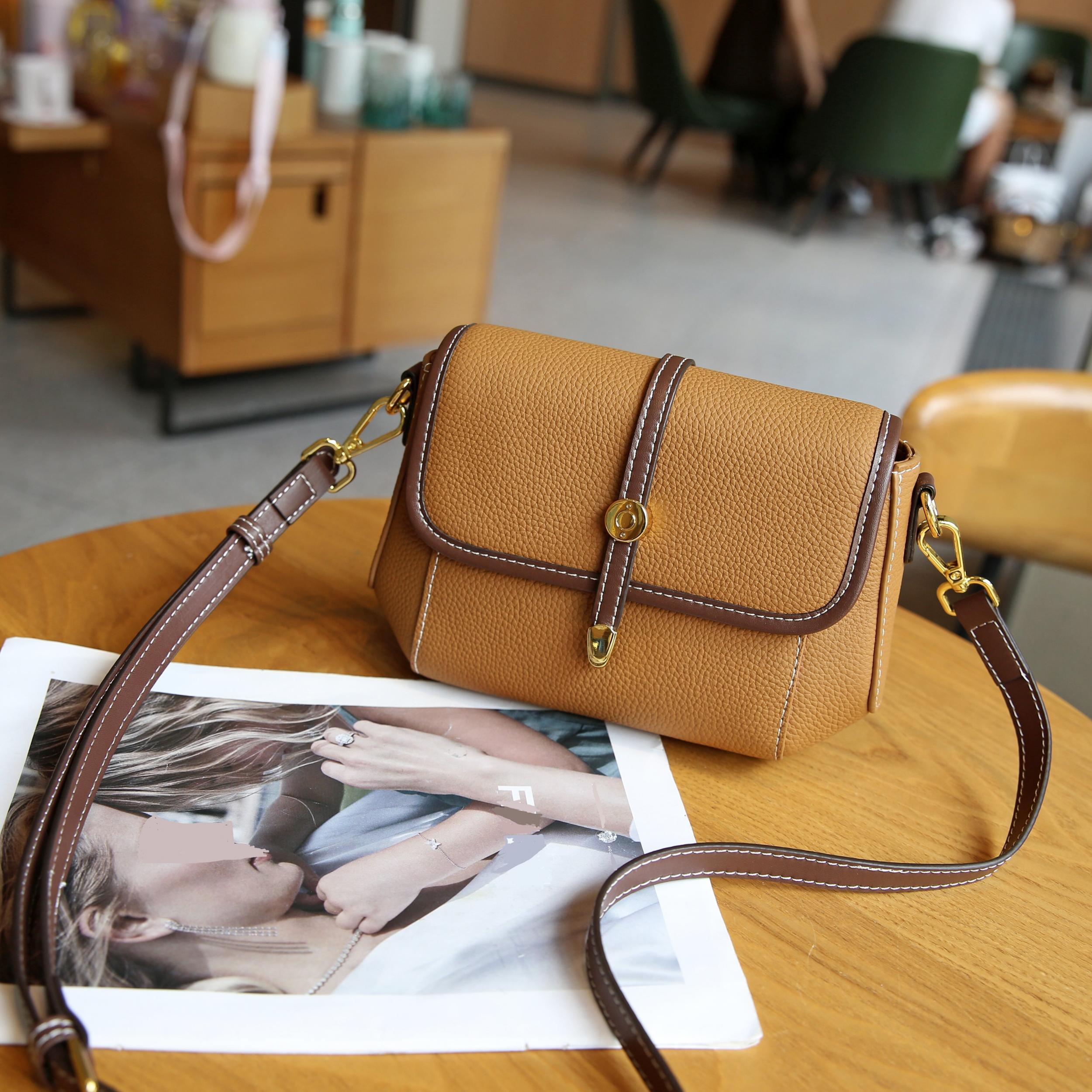 Vintage Leather Crossbody Bag Small Shoulder Bag Women's Flap Purse