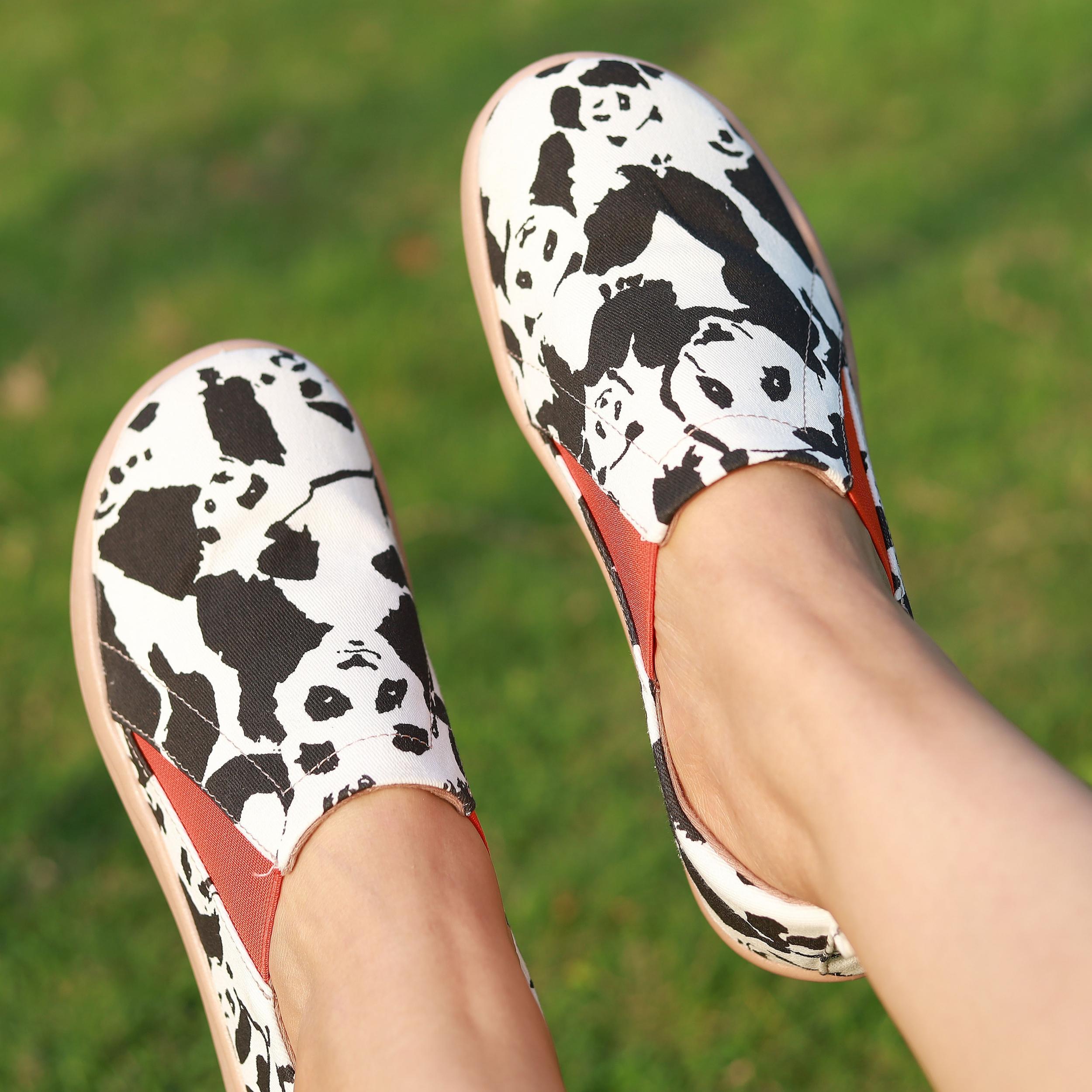Women's Panda Print Canvas Slip-On Flat Shoes